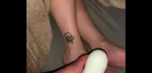  Huge cumshot on snoring wife’s feet